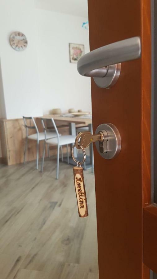 לביקו טרמה Appartamento Morettina Con Terrazzo מראה חיצוני תמונה